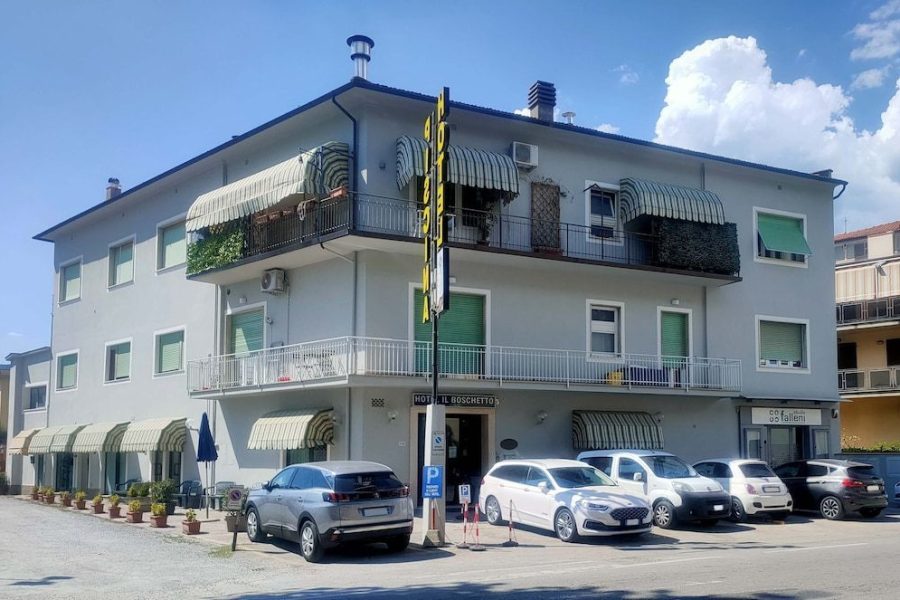 Napoli - Pistoia - Hotel Il Boschetto