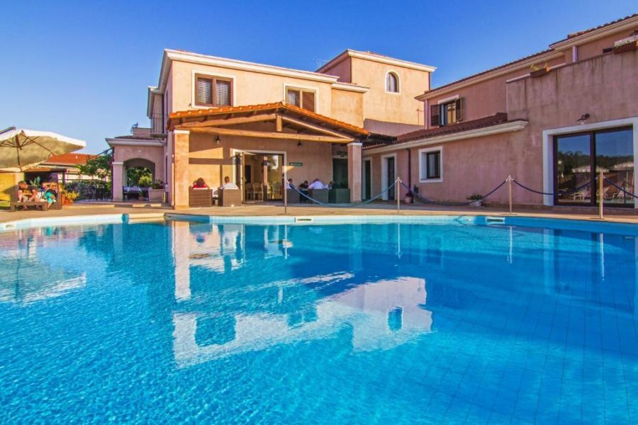 Bari - Sardegna Orientale - Hotel La Perla