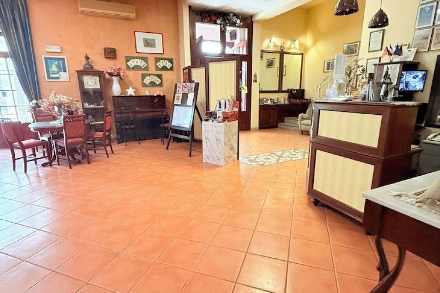 Bari - Sicilia Orientale - Hotel Archimede Ortigia