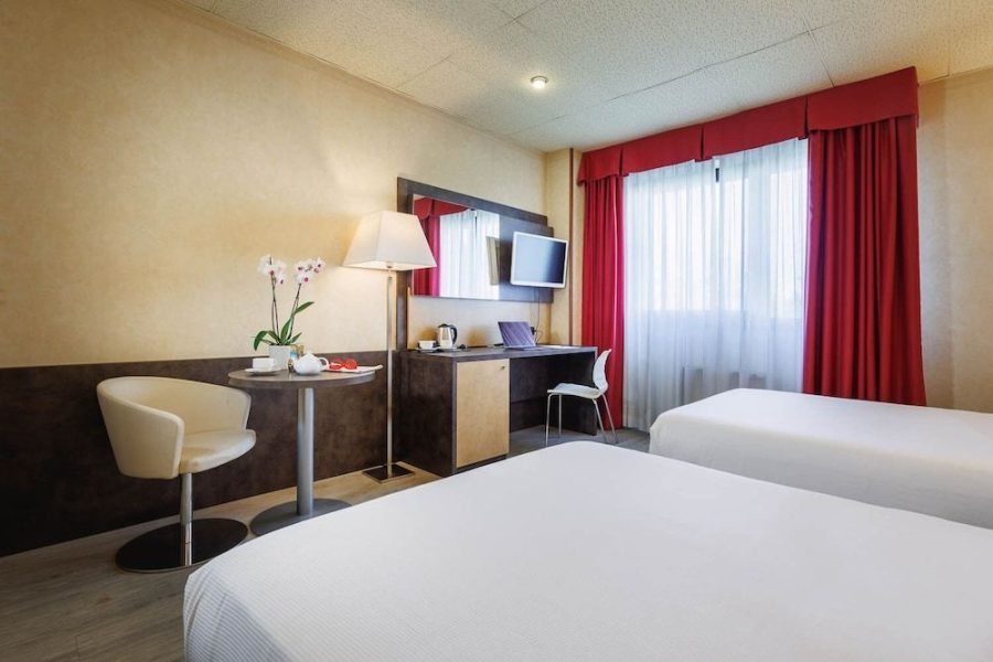Brindisi - Bologna - JR Hotels Bologna Amadeus