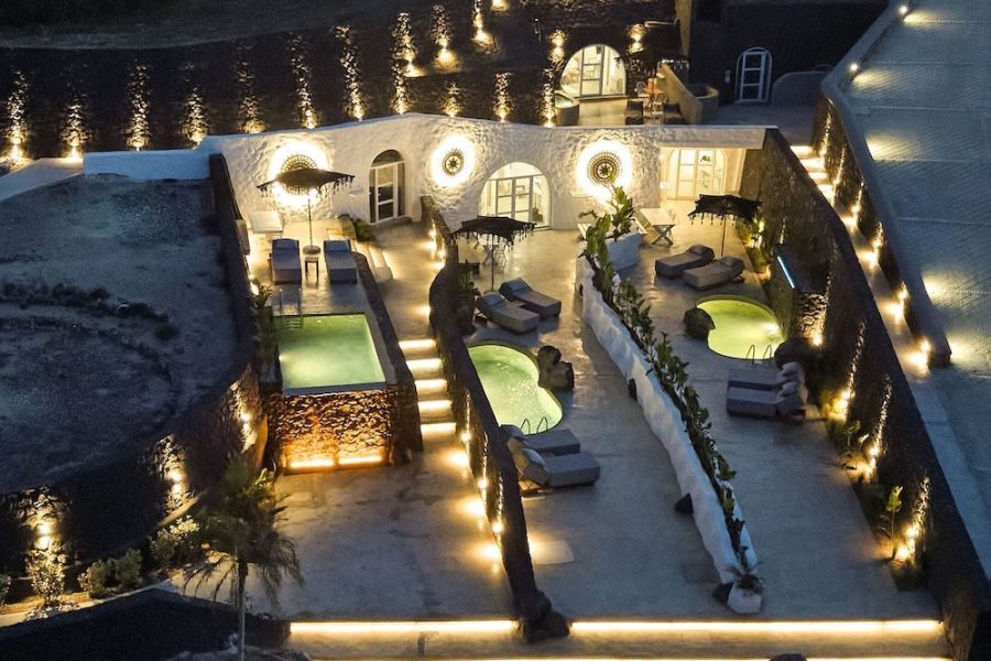 Brindisi - Santorini - Theano Cave Suites & Villas