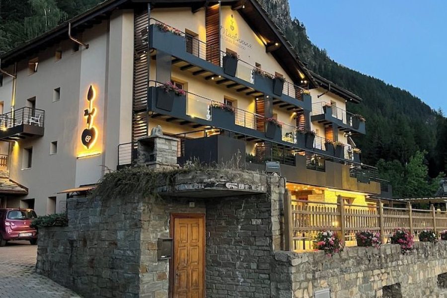 Catania - Cogne - La Madonnina Del Gran Paradiso Wellness Hotel