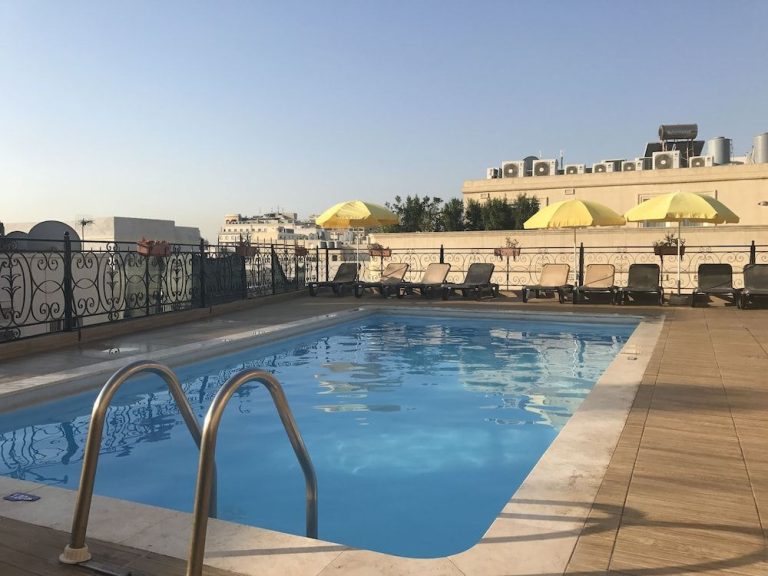 Volo + Hotel Lamezia Terme - Malta - The Windsor Hotel da 94.13€