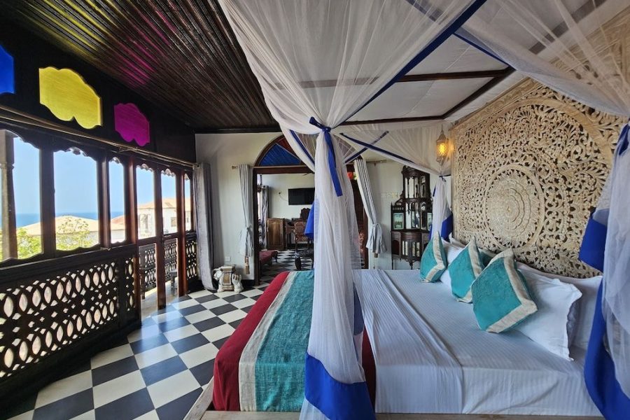 Bari - Zanzibar - Dhow Palace Hotel