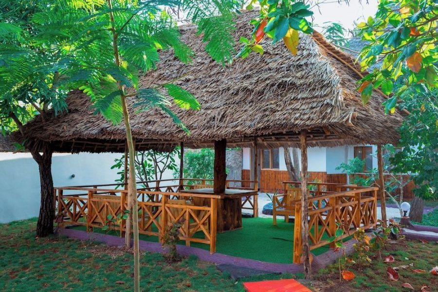 Torino - Zanzibar - Jodari bungalow kizimkazi Zanzibar
