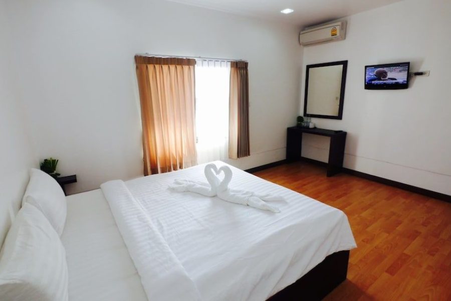 Milano - Chiang Mai - Basic Line Hotel @ Loikroh