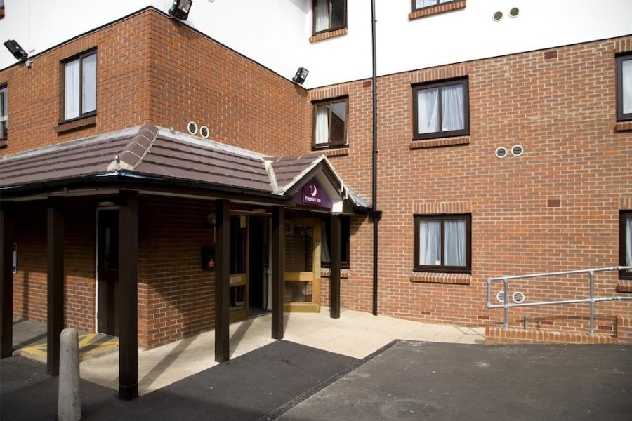 Bologna - Heathrow - Premier Inn London Hayes North