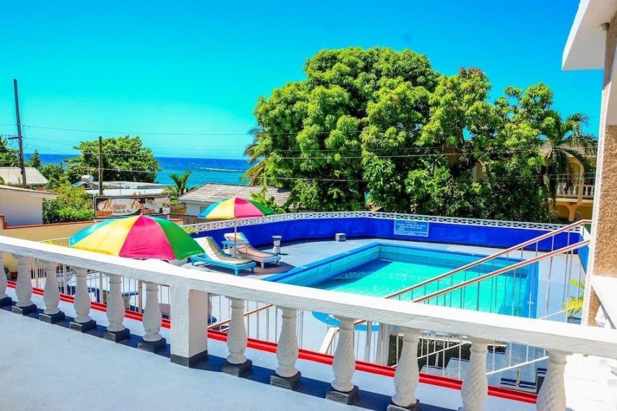 Bologna - Ocho Rios - Marine View Hotel