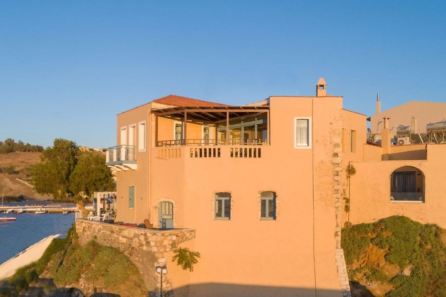 Catania - Panormos - Captain's House Hotel Suites & Apartments