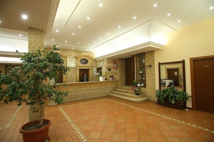 Milano - Piazza Armerina - Hotel Villa Romana