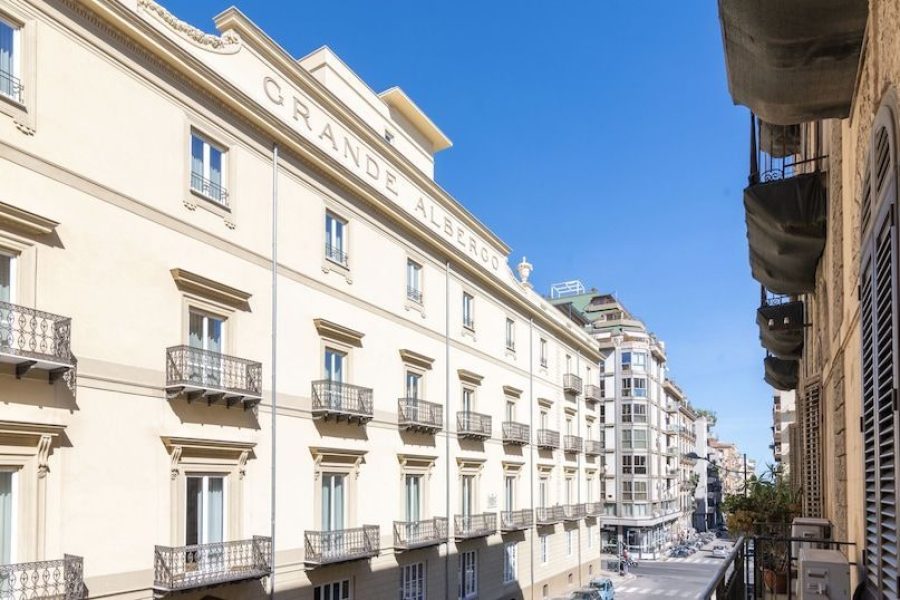 Milano - Sicilia Occidentale - HOTIDAY Room Collection - Palermo Politeama