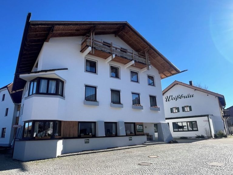 Volo + Hotel Milano - Unterhaching - Hotel Weißbräu da 323.19€