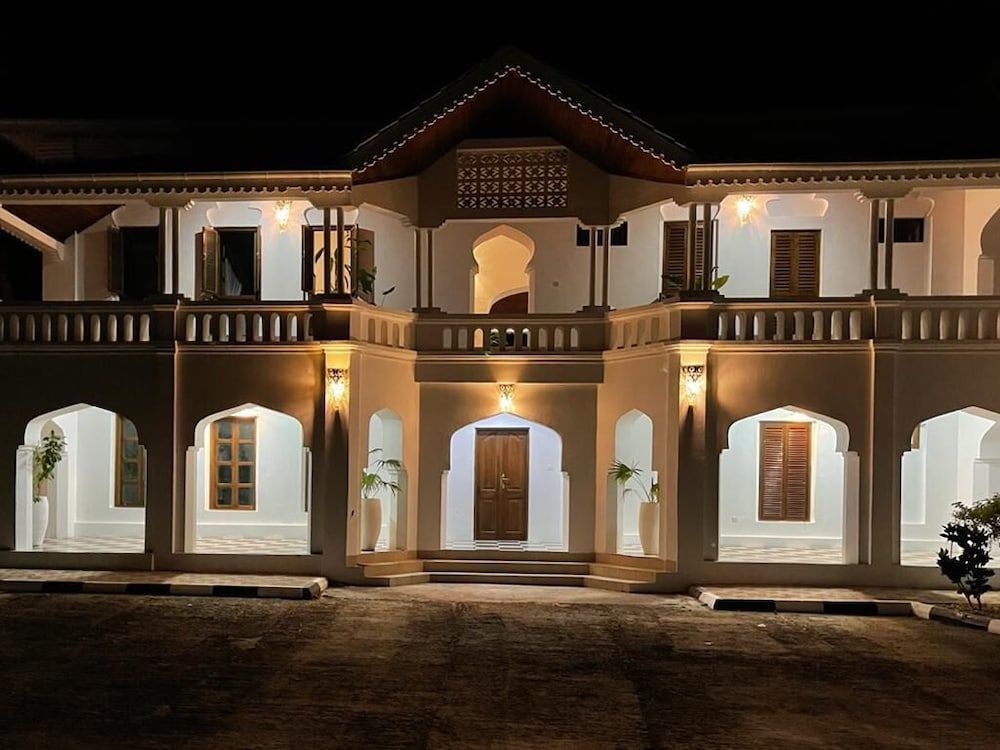 Cagliari - Zanzibar - The Manor House by Sansi