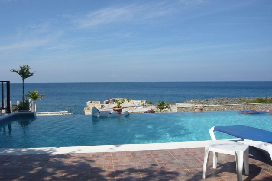 Napoli - Giamaica - Mirage Resort - Clothing Optional - Adults Only