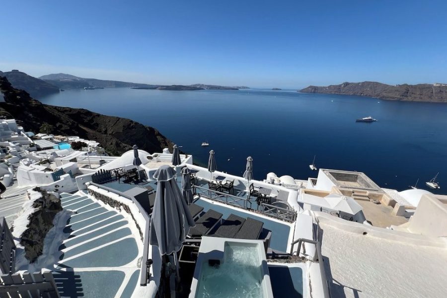 Cagliari - Santorini - Aspa Villas