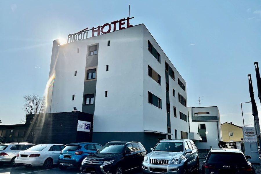 Genova - Vienna - Arion Airport Hotel