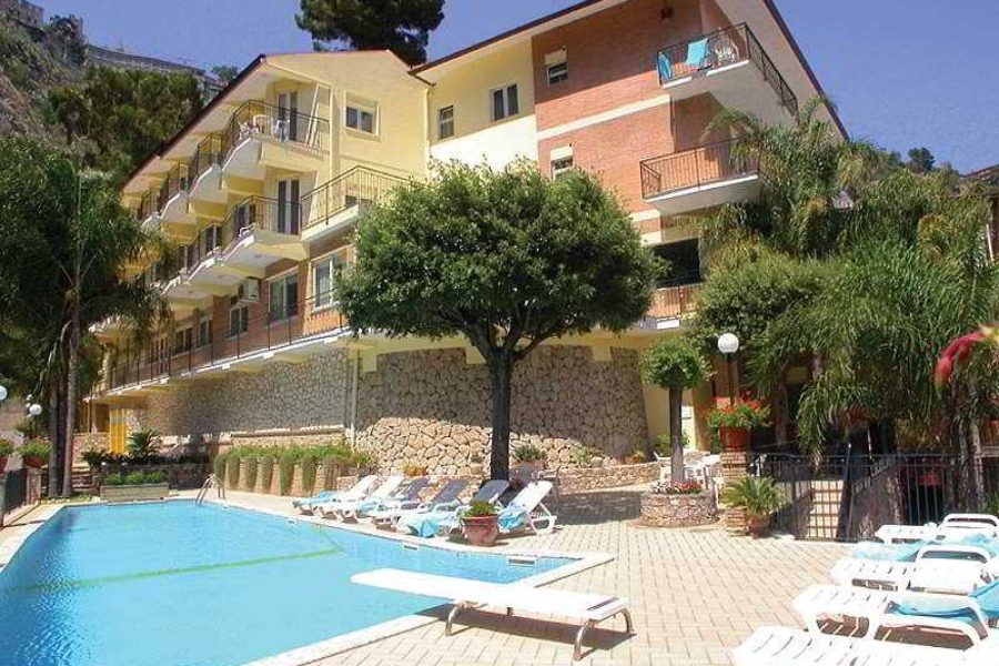 Pescara - Sicilia Orientale - Hotel Corallo