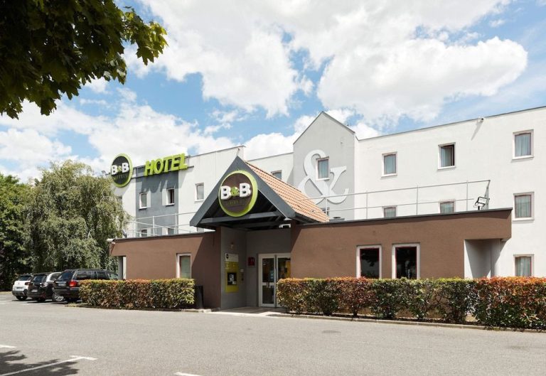 Volo + Hotel Bari - Disneyland Parigi (Marne-la-Vallée) - B&B HOTEL Noisy-le-Grand da 179.34€