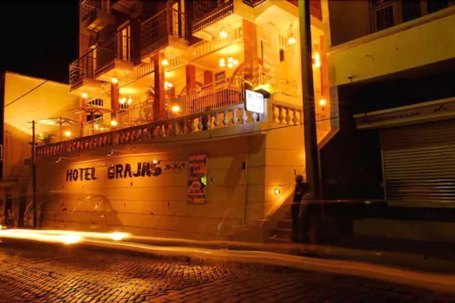 Napoli - Antananarivo - Hotel Brajas