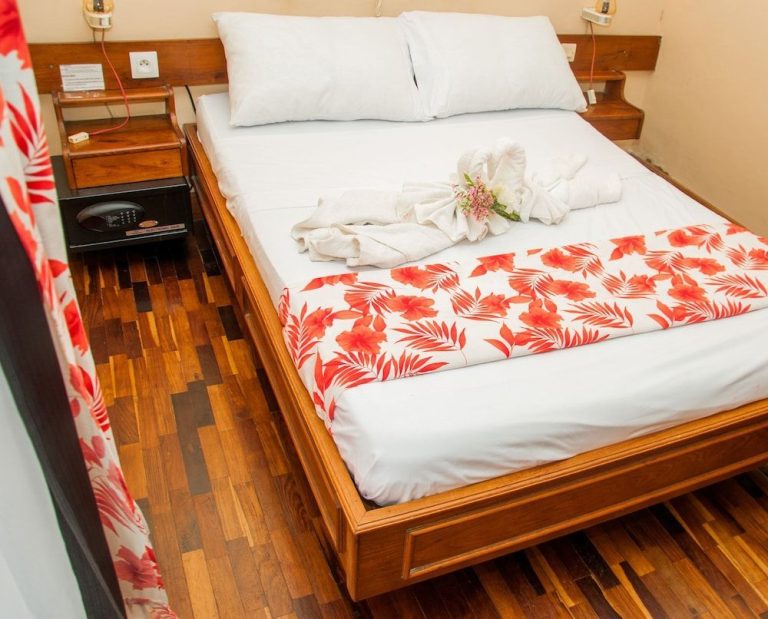 Volo + Hotel Napoli - Antananarivo - Hôtel Restaurant Shangai da 1505.85€