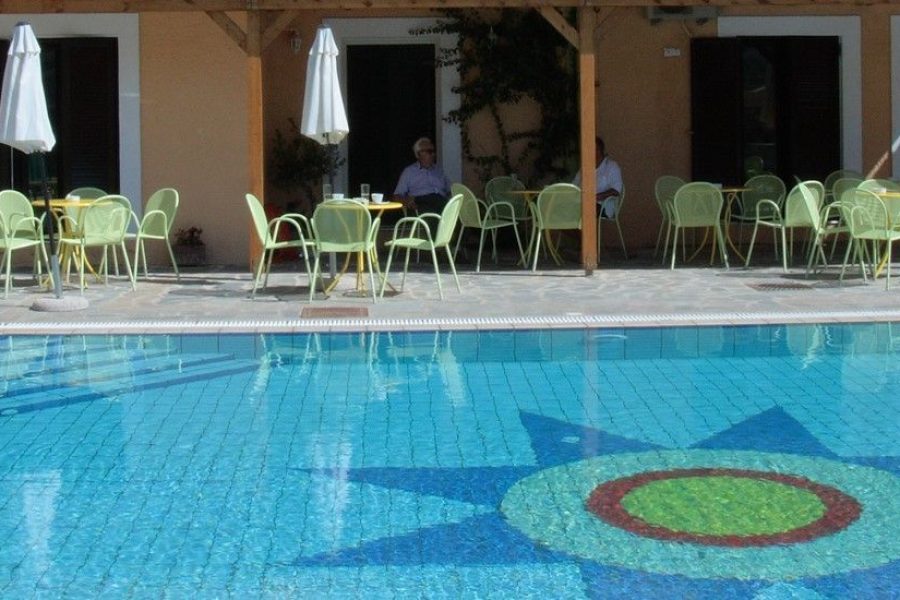 Trieste - Chania - Perla Apartments