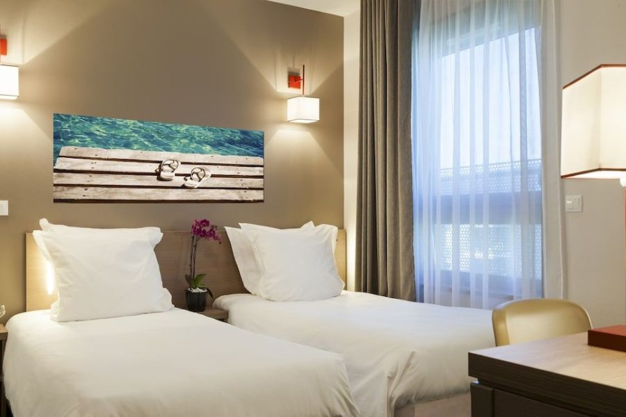 Roma - Ginevra - Nehô Suites Porte de Genève - Gare Annemasse