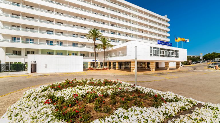 Volo + Hotel Verona - Maiorca - Globales Samoa da 951.42€