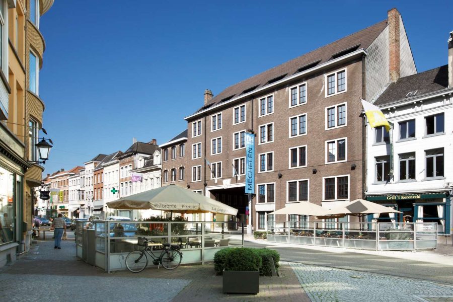 Napoli - Regione delle Fiandre - NH Mechelen