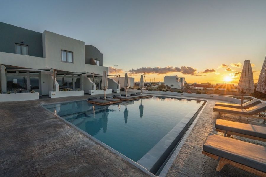 Roma - Santorini - Volcanic Arc Suites