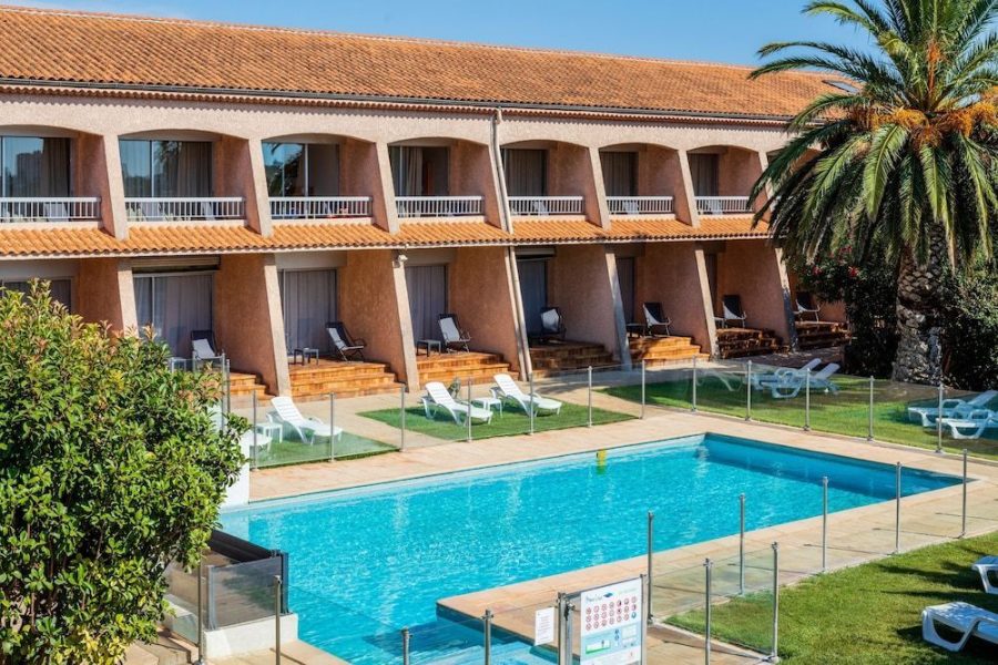 Roma - Tolone - Noemys Toulon La Valette - Hotel restaurant avec piscine