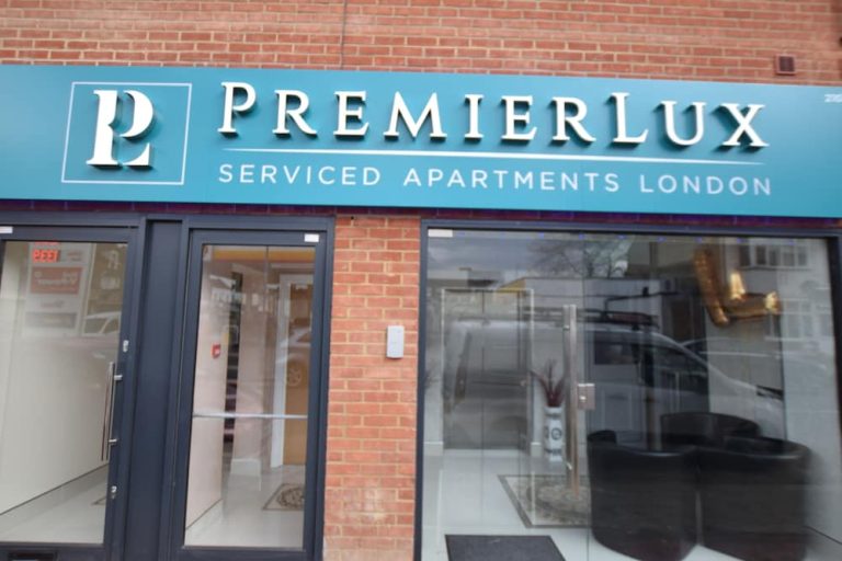 Volo + Hotel Perugia - Londra - PremierLux Serviced Apartments da 110.29€