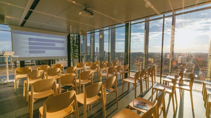 Sala conferenze - Foto Copernico U