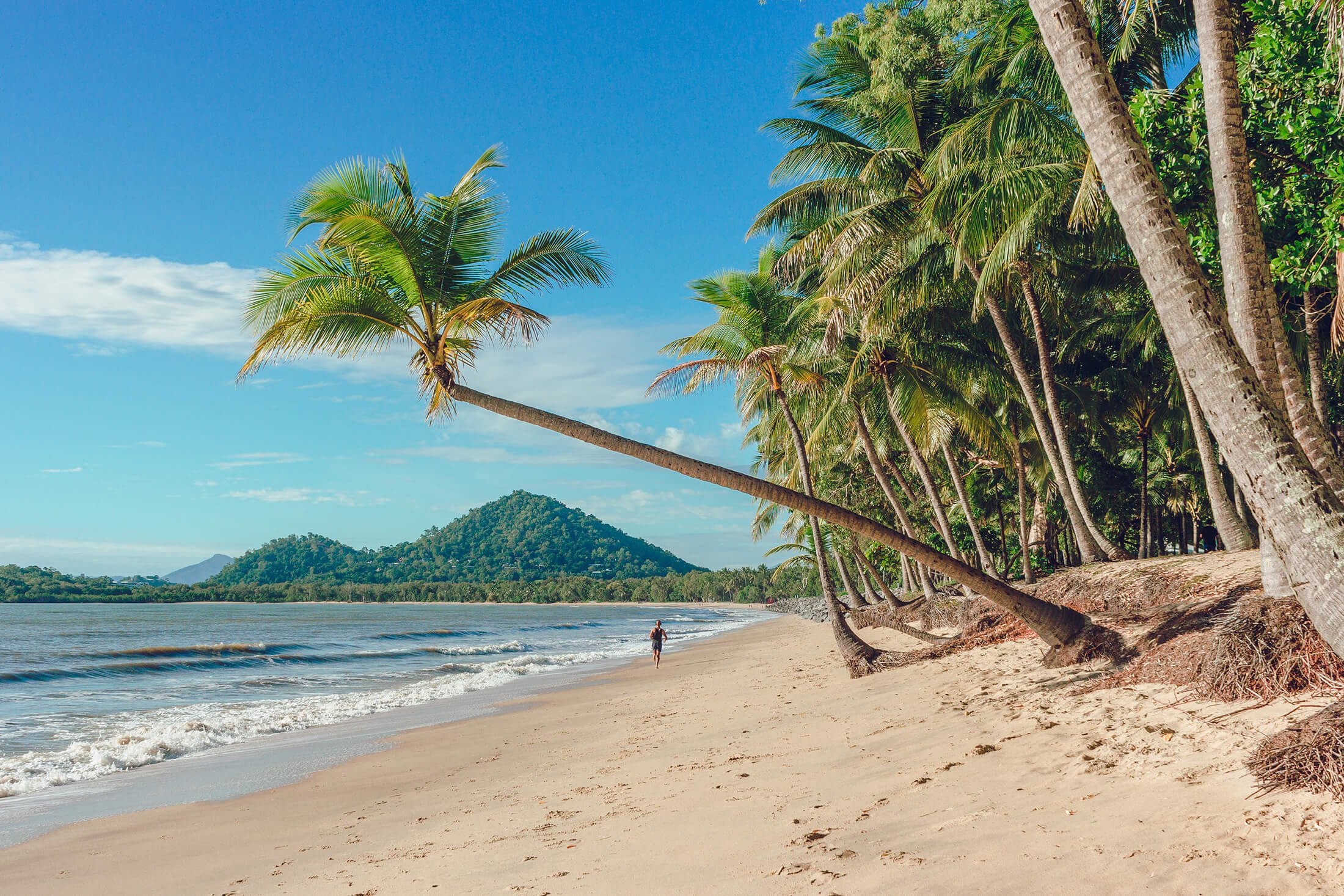 Cairns, Lifton Beach - Photo Tourism Tropical North Queensland