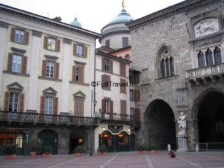 Praça antiga, parte superior de Bergamo ©Photo Anna Bruno