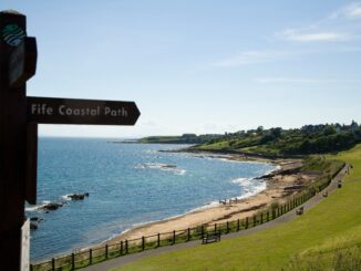 Señalización del sendero costero de la playa de Crail Roome Bay - Foto © Richard Newton, Fife Coast and Countryside Trust