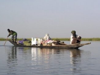 Pescadores no rio Níger, no Mali ©Foto Jon Ward Creative Commons Atribuição ShareAlike 2.5