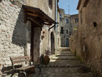 What to see in Vairano Patenora: streets of the village