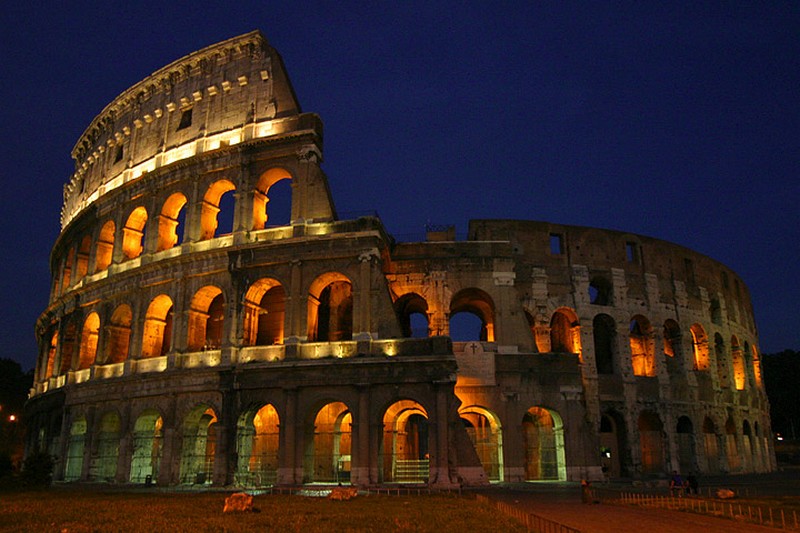 Roma, Colosseo - ph Aaron Logan via Wikipedia