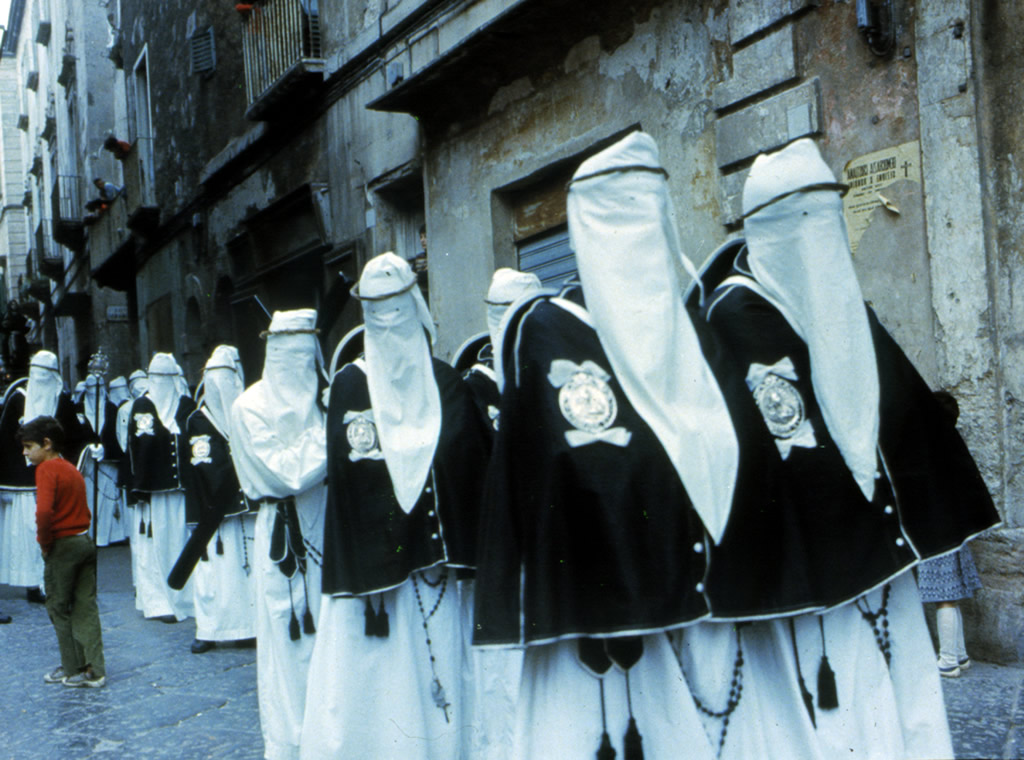 Processione dell'Addolorata, Taranto ©Puglia Turismo
