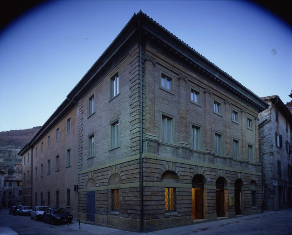 Teatro comunale di Gubbio, Gubbio