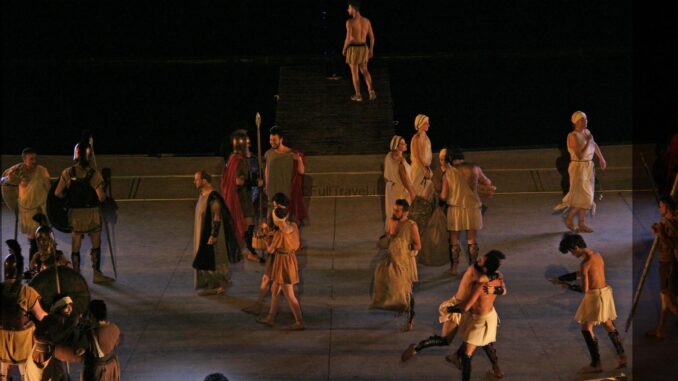 Un momento dello spettacolo "Magna Grecia" sul lago di Senise - ©Foto Anna Bruno
