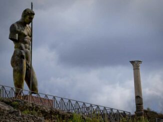 "Mitoraj in Pompeii", Pompei ANSA / CIRO FUSCO