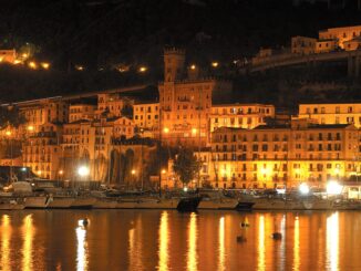 Qué ver en Salerno: vista de Via del Porto en Salerno