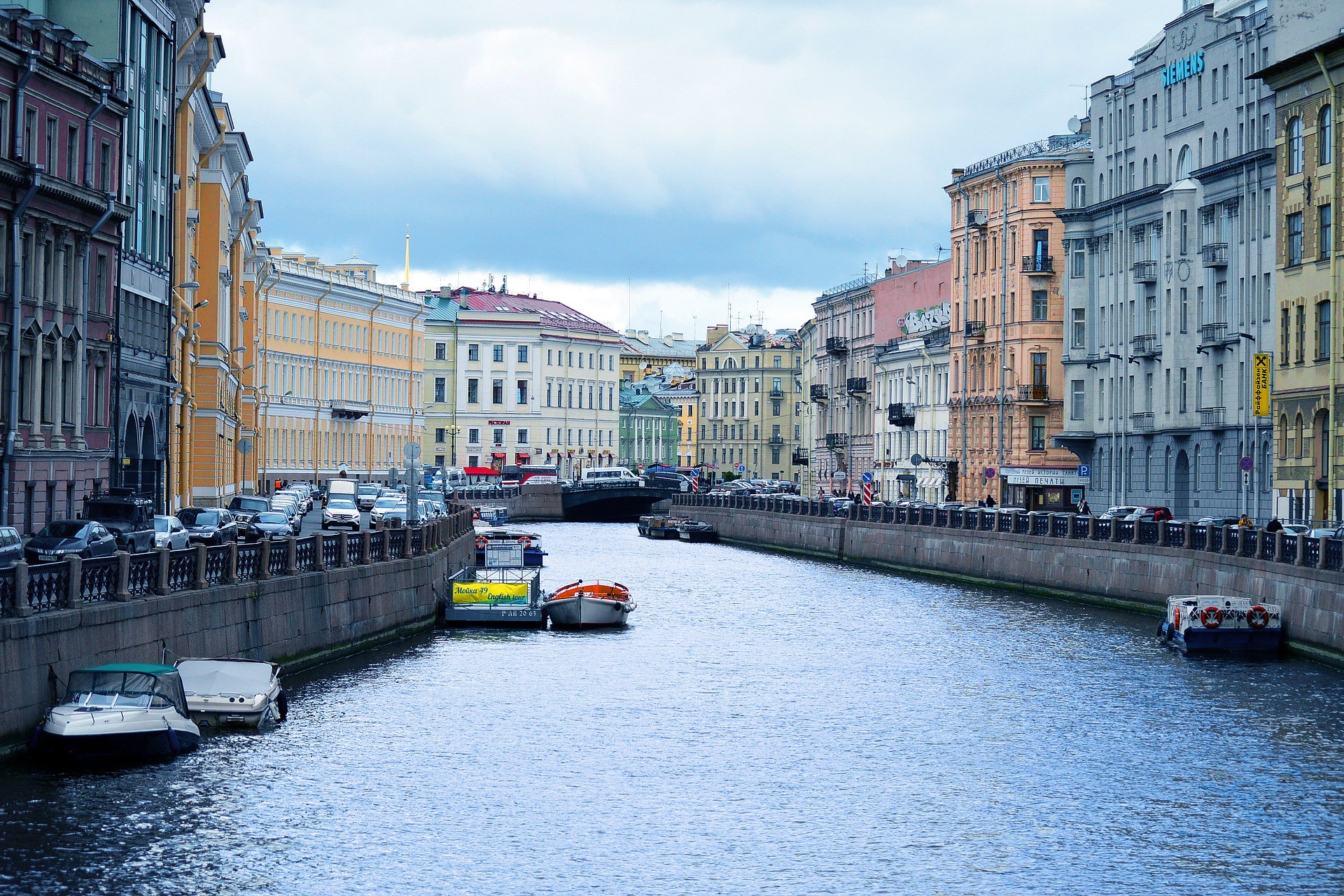 Scorcio di San Pietroburgo - Foto di Q K da Pixabay
