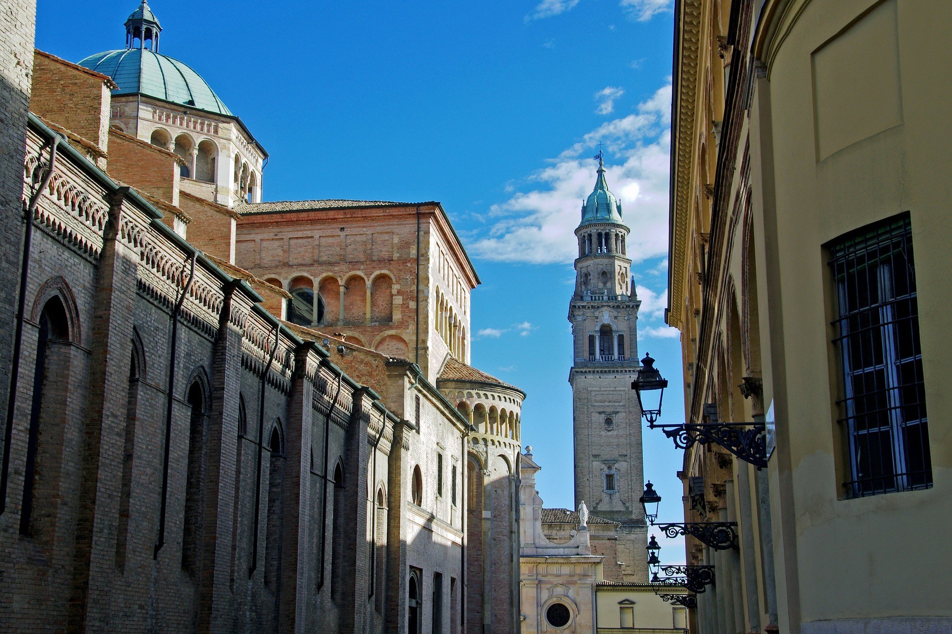 Duomo con il campanile di San Giovanni, Parma