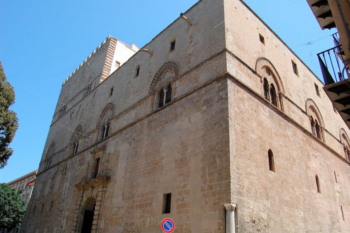 Palazzo Chiaramonte, Palermo