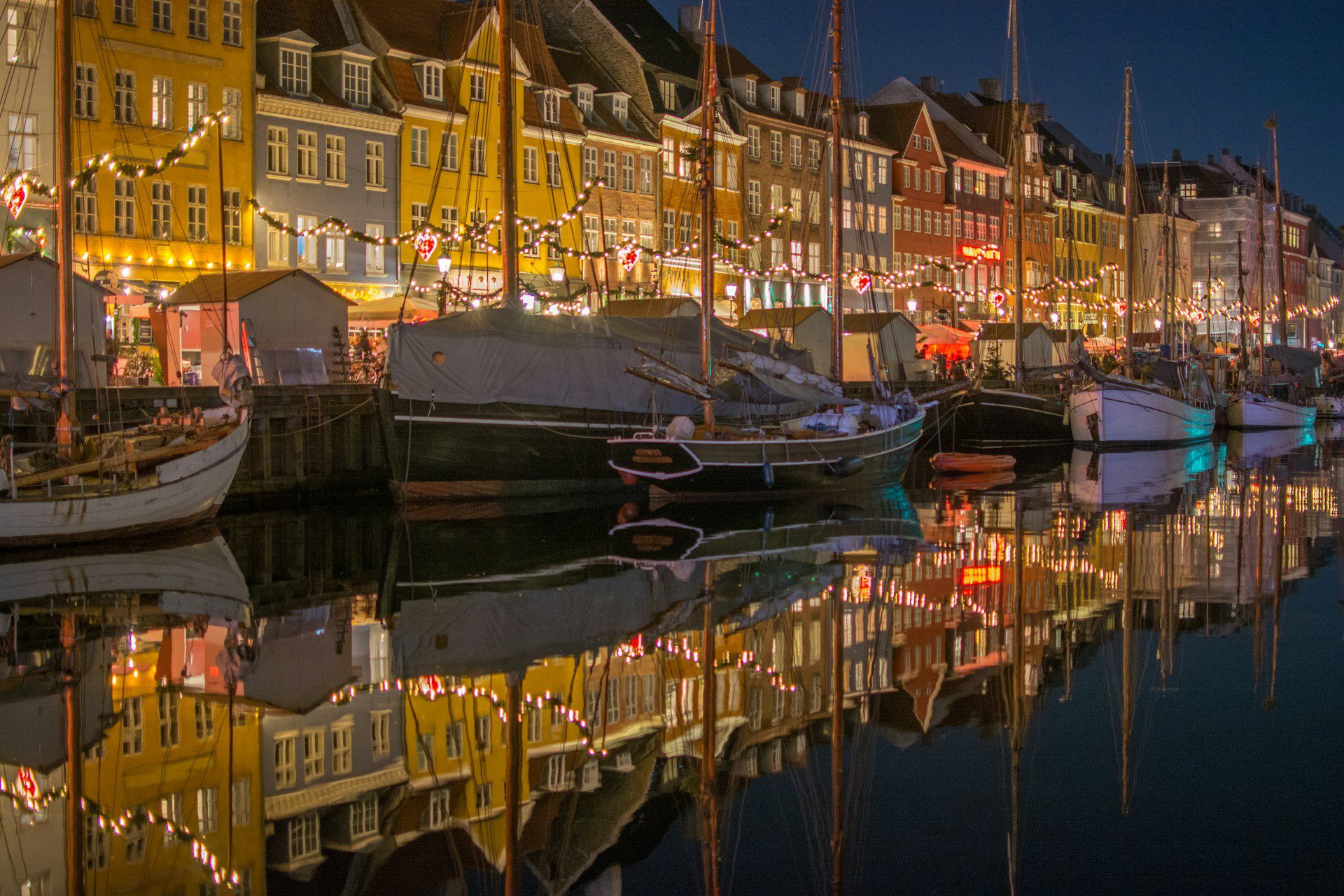 Porto de Nyhavn, Copenhagen- Foto de Chris Lawton U