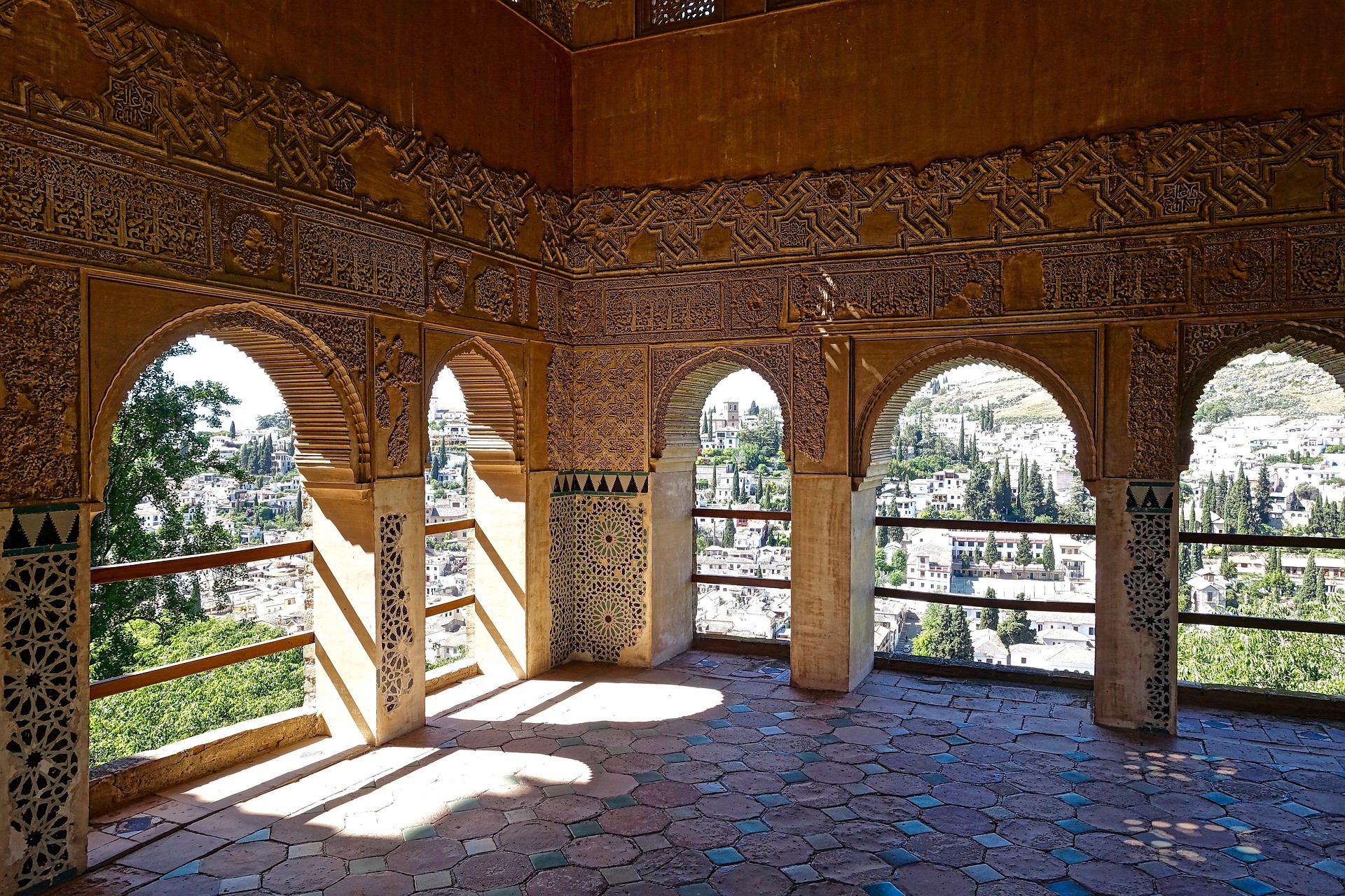 Decorazioni e particolari dell'Alhambra. Granada - Foto di Siggy Nowak
