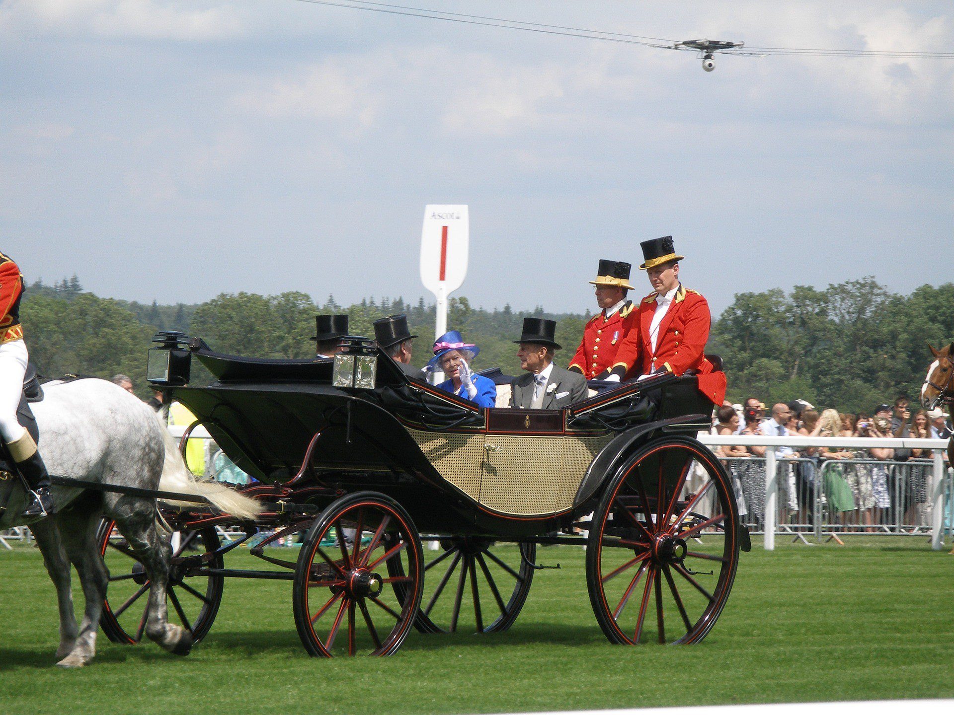 Königin Elizabeth II. auf der Pferderennbahn Ascot