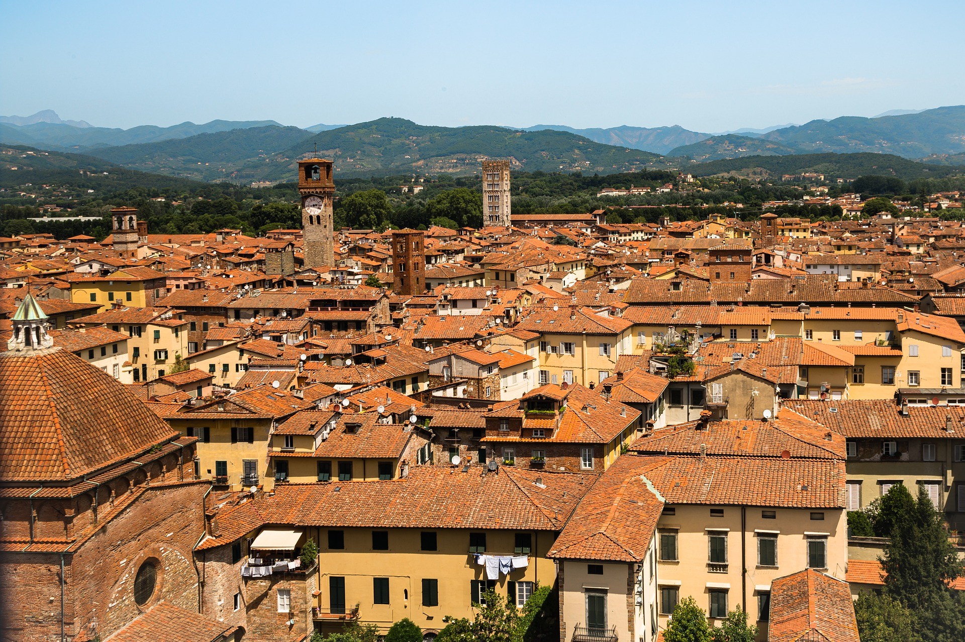 Uitzicht op de stad Lucca, Toscane